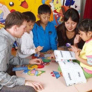 ͤ��ӳ����ӰЯ��κ���岩ʿ  ����г��� ���Ҹ���ͥ ר���ݽ��ᣡ